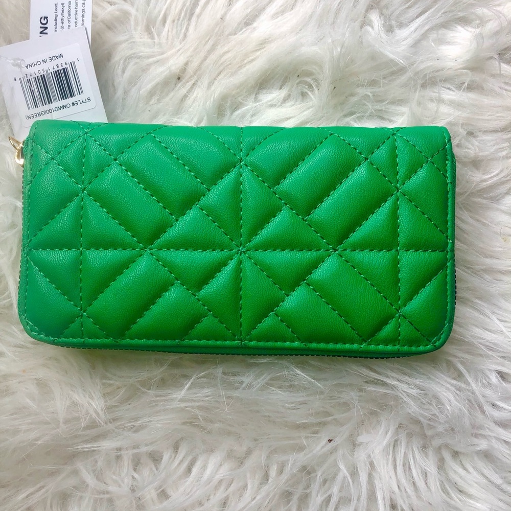 Green wallet